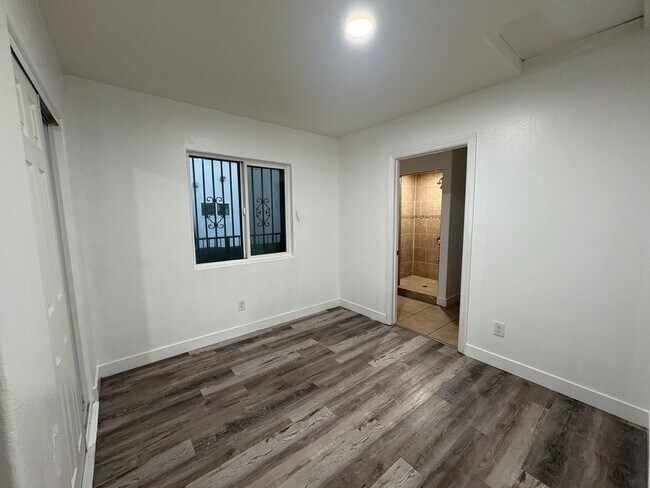 Dormitorio principal - 131 E 84th Pl