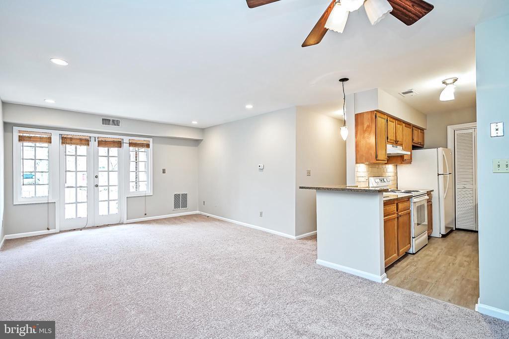 Foto principal - 5907 Noblestown Rd