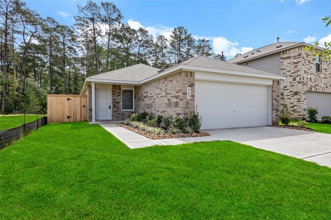 Foto del edificio - 915 Songbird Ln