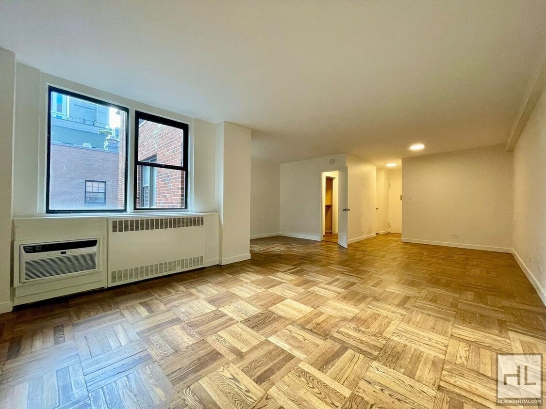 Primary Photo - East 79th Street