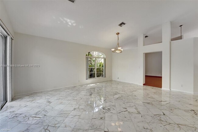 Building Photo - 3 br, 2 bath House - 3951 Redondo Ct