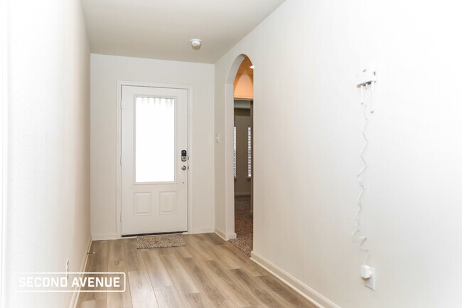 Building Photo - 1425 Palamedes DR