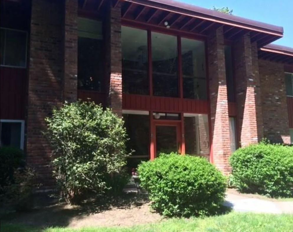 Primary Photo - 126 Sherman Hill Rd