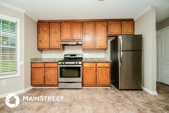 Building Photo - 10253 Commons Crossing