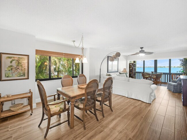 Building Photo - 175 SE St Lucie Blvd