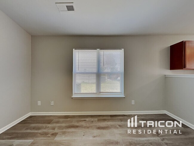Foto del edificio - 1609 Brownairs Ln