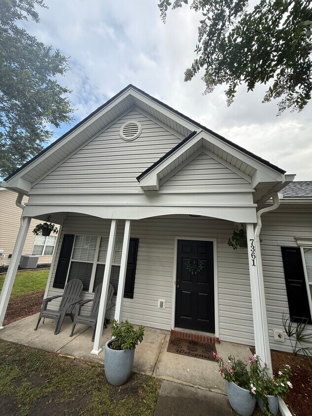 Foto principal - 7361 Suncatcher Dr