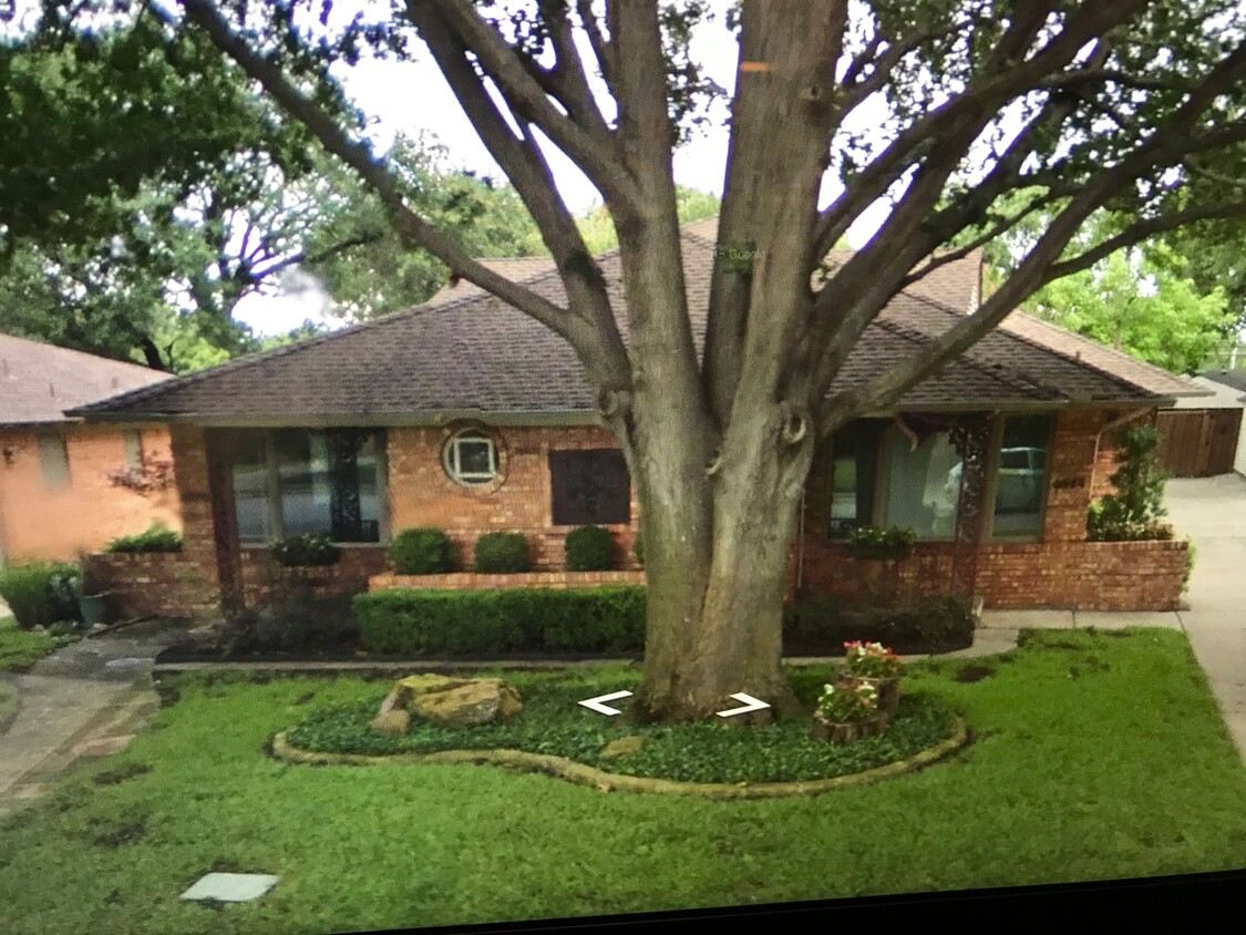 Primary Photo - 6546 St Moritz Ave