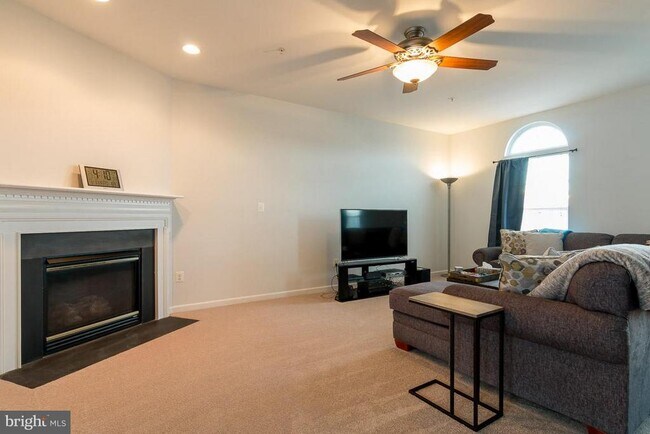 Foto del edificio - 1752 Theale Way