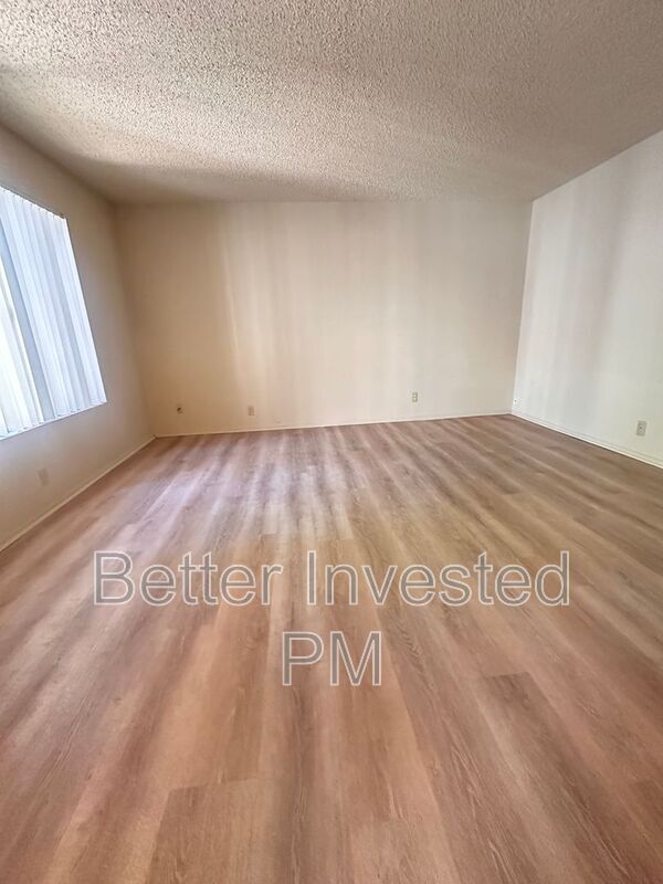 Foto del edificio - 745 S Dora St