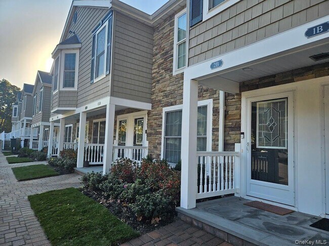 Foto del edificio - 116 Smithtown Blvd