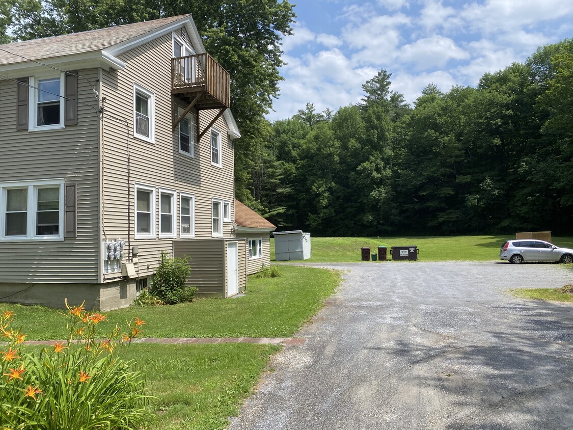 Driveway and parking - 431 E Arlington Rd