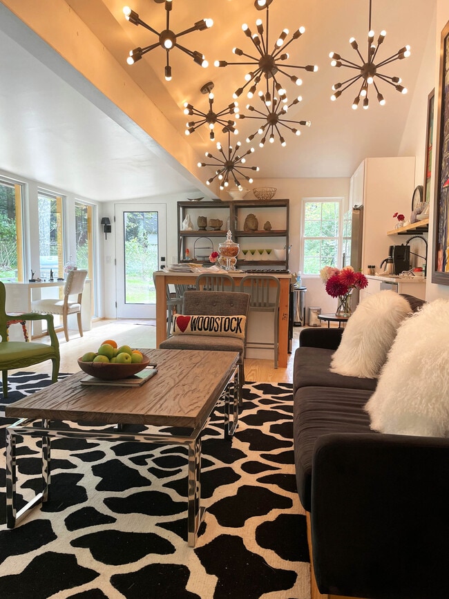 29 Van Dale Rd, Woodstock, NY 12498 House Rental in Woodstock, NY