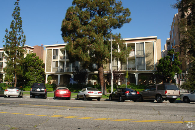 Building Photo - La Fayette Town House