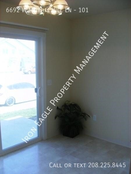 Foto del edificio - 6692 W Morris Hill Ln