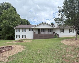 Building Photo - 40 Salem Ridge