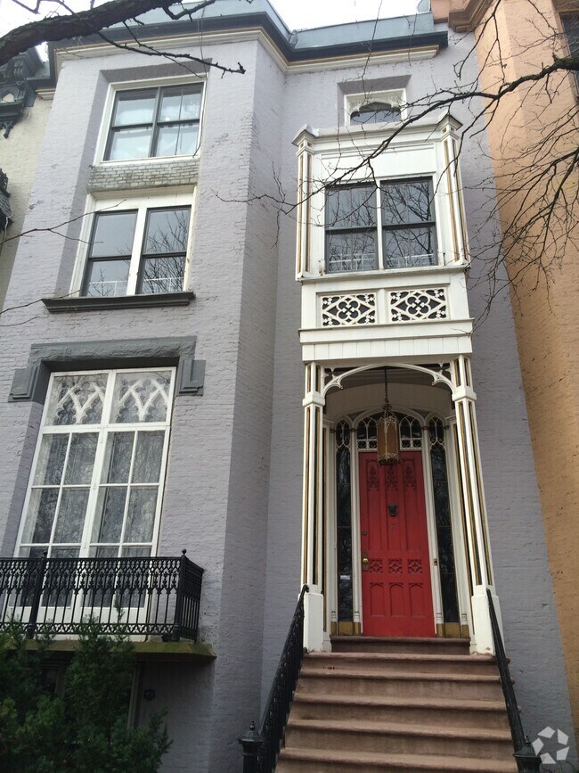 7 Madison Pl