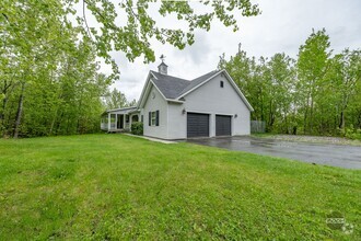 Building Photo - 430 S Timberwood Cir