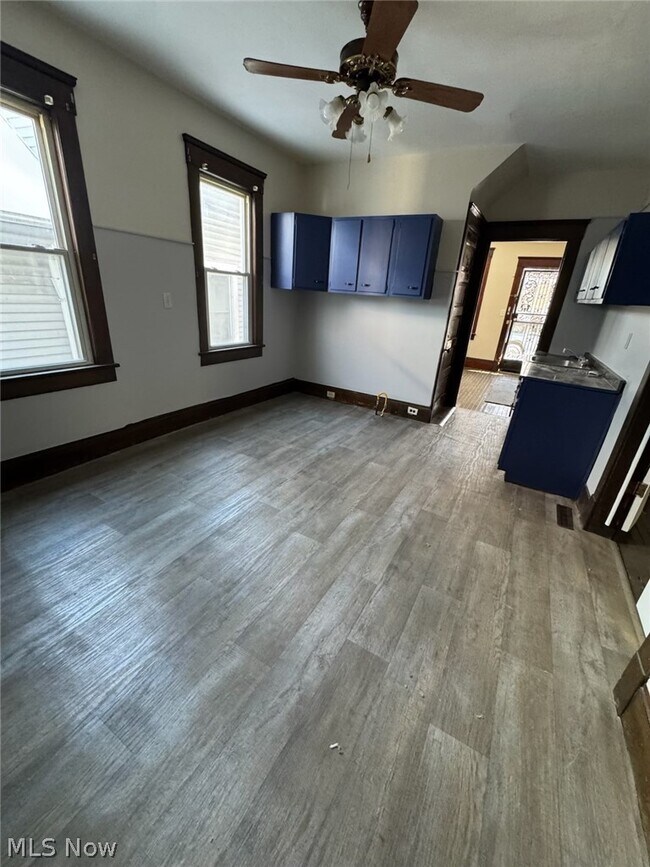 Foto del edificio - 3802 E 55th St