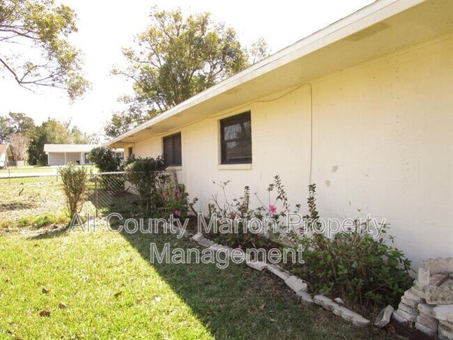 Building Photo - 7 Brook Ln