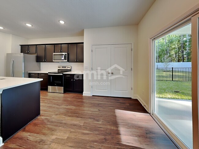Foto del edificio - 12661 Percy Creek Drive
