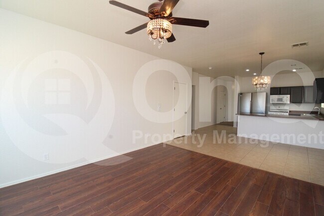 Building Photo - 1407 S 7th St