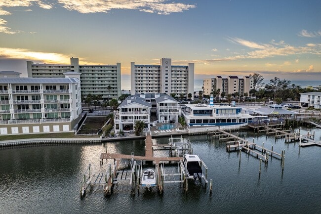 Gorgeous 2/2 condo at Indian Shores - Gorgeous 2/2 condo at Indian Shores