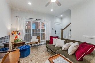 Building Photo - 3416 Normandy Ave