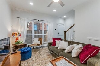 Building Photo - 3416 Normandy Ave