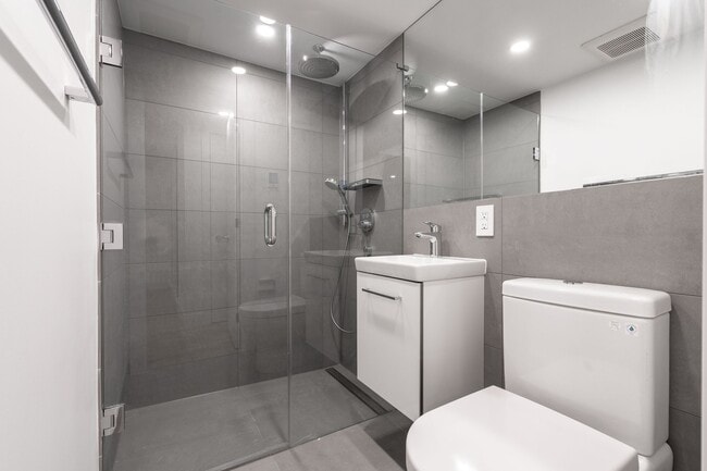 Photo du bâtiment - 188 Jameson Ave