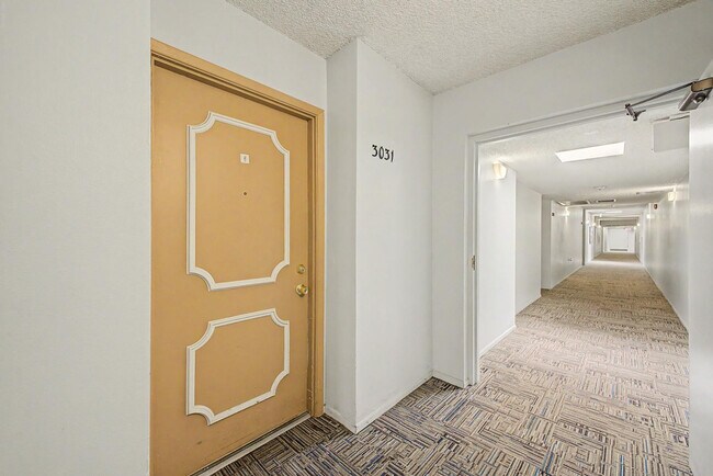 Foto del edificio - 3033 E Devonshire Ave