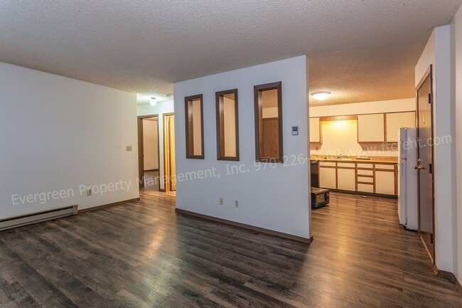 Building Photo - 348 Terri Dr