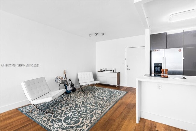 Foto del edificio - 7441 Wayne Ave