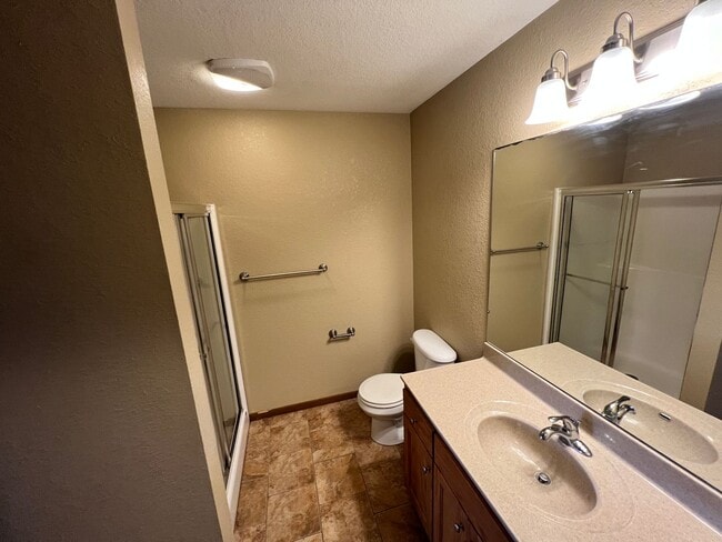 Building Photo - Welcome Home – Beautiful 4 Bed / 2.5 Bath with Spacious Backyard & Great Features