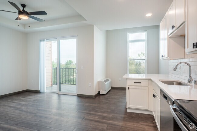 Estudio, 1BA - 611SF - Cocina, Sala de estar - Residences at DeForest Yards