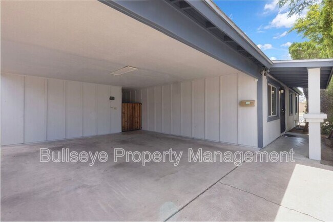 Foto del edificio - 13811 N 37th Way