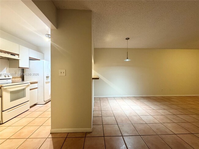 Foto del edificio - 11251 SW 13th St