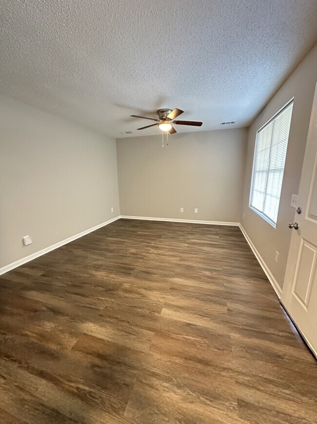 Foto del edificio - 1115 E 59th St