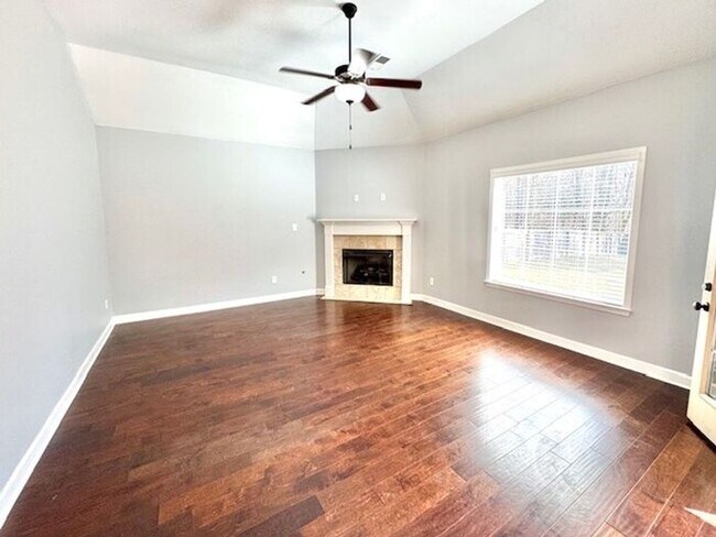 Foto del edificio - Olive Branch 4 Bedroom 2 Bath Home-Great Schools