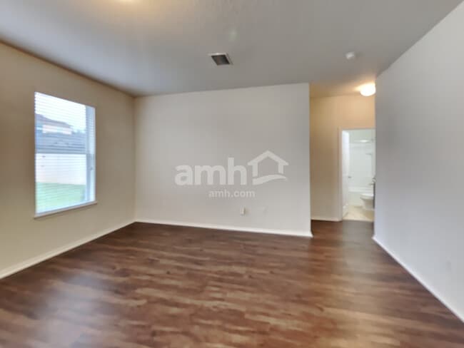 Foto del edificio - 2806 Maple Brook Loop
