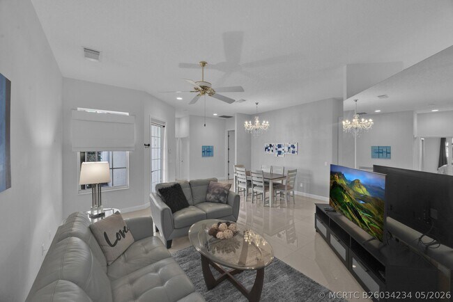 Foto del edificio - 615 SW St Thomas Cove