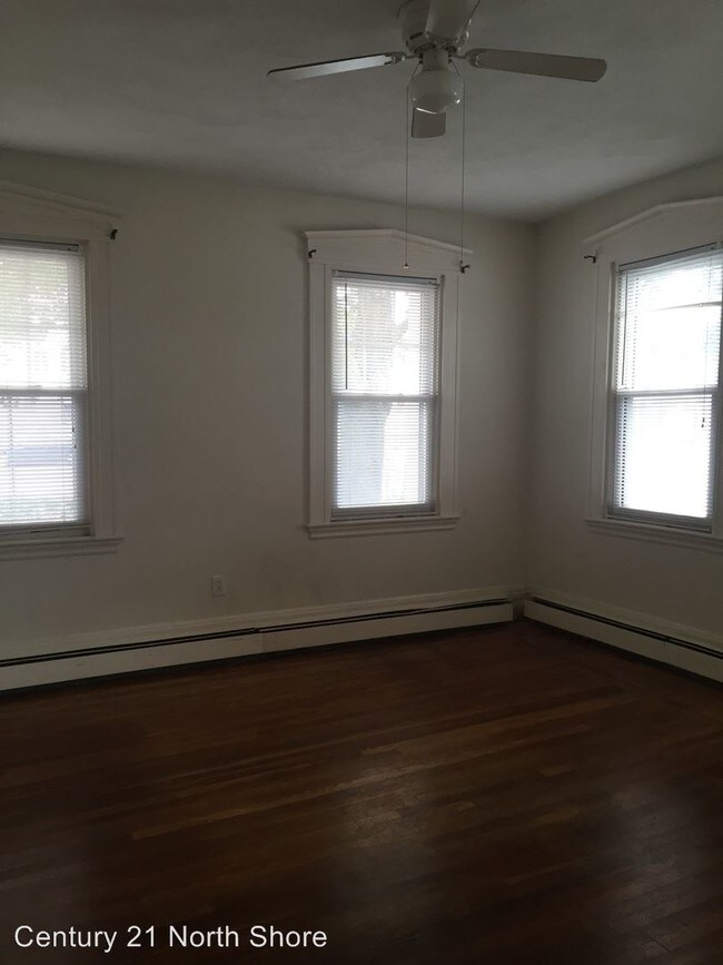 Foto del edificio - 137 Revere St