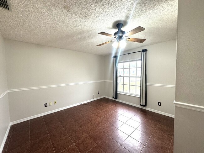 Building Photo - 2728 Corrigan Dr