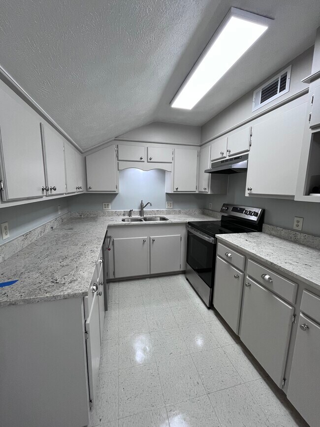 Foto del edificio - 36 Dogwood Ln