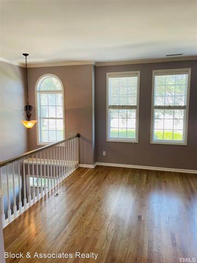 Foto del edificio - 3 br, 2.5 bath House - 1435 Basinger Ct.