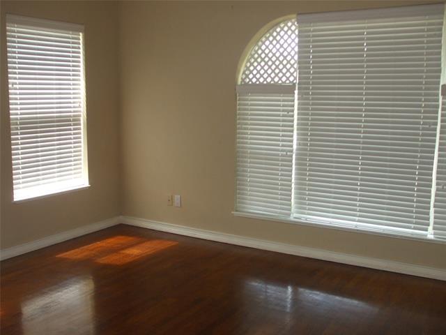 Foto del edificio - 5503 Matalee Ave