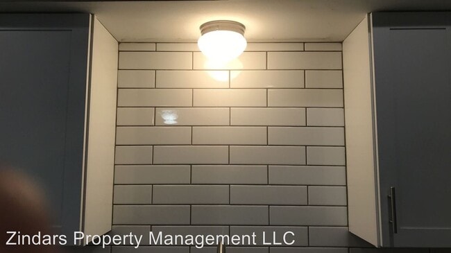 Building Photo - 211 Martin Ct