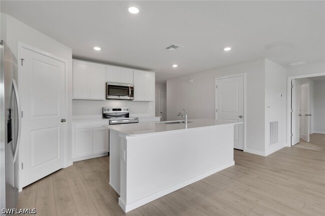 Building Photo - 532 Ilaria Ct