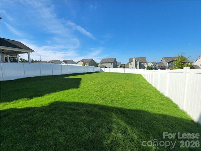 Foto del edificio - 4925 Grace View Dr