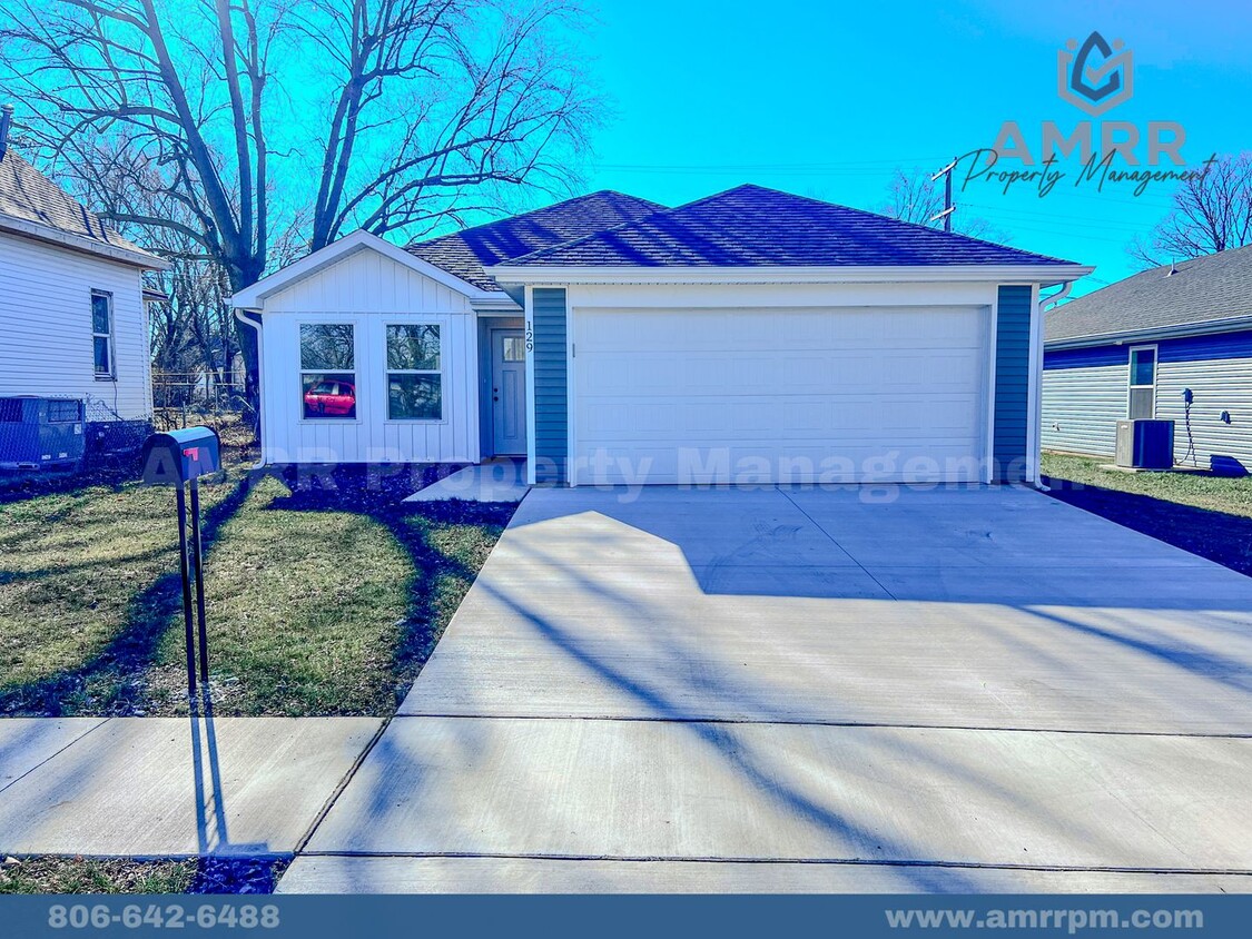 Foto principal - 3 Bedroom Home In Carterville!